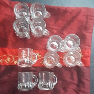SWEET 🍻 Vintage Set of Clear Glass MINI Mug Set Total 11 count. 💝